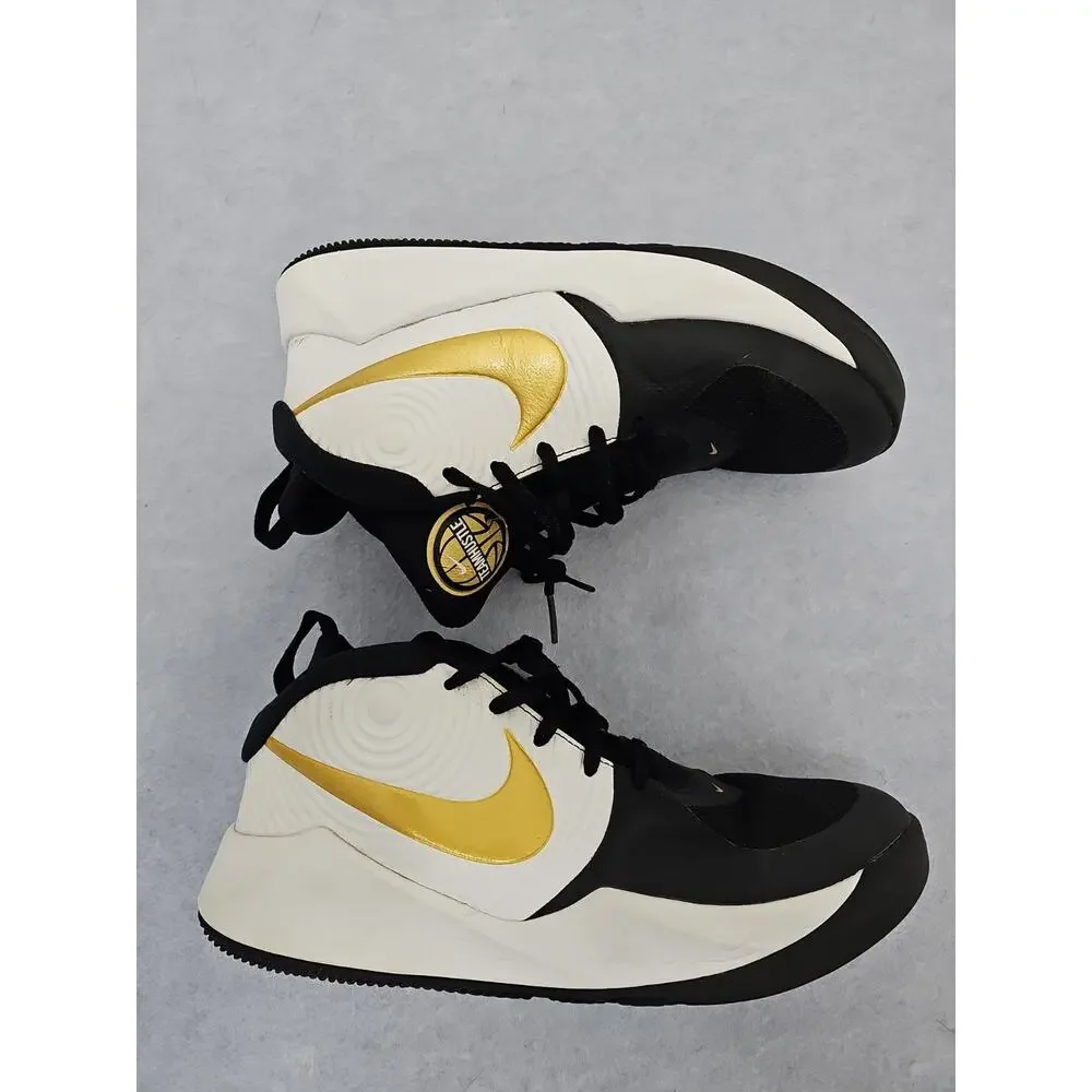 Nike Boys Team Hustle D 9 Black White Basketball Shoes Sneakers 6Y Gym Athletic